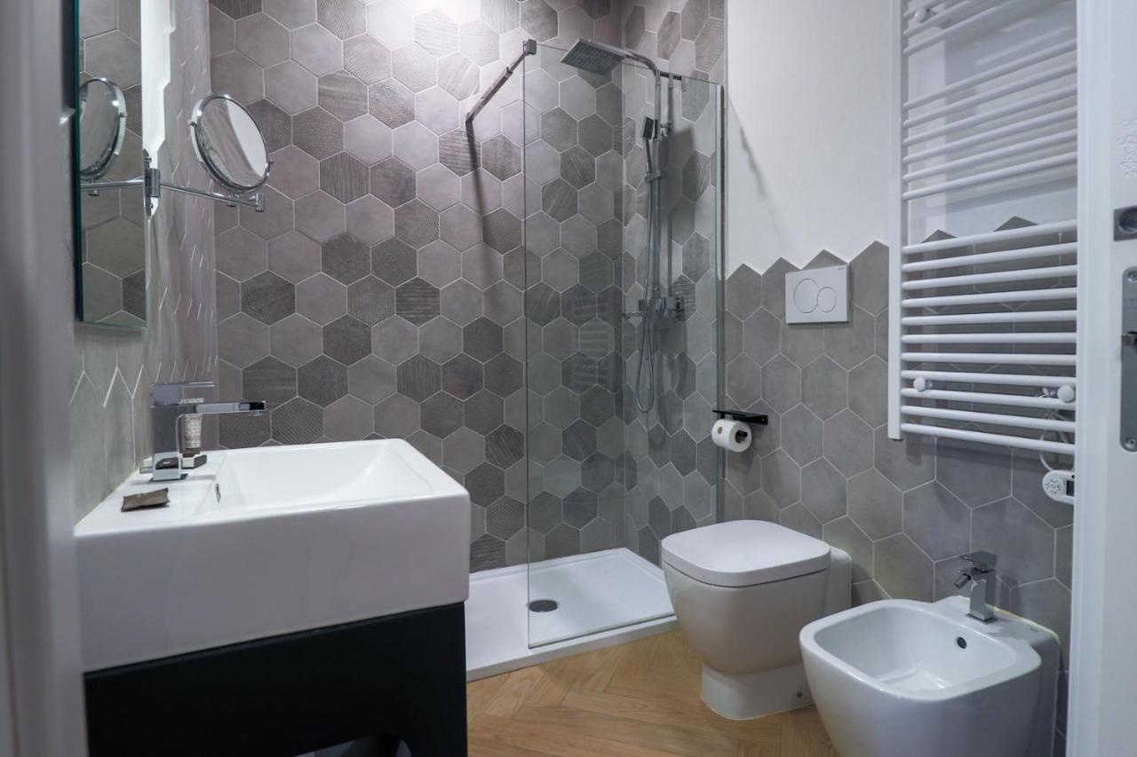 Elisabeth Boutique Rooms Триест Экстерьер фото