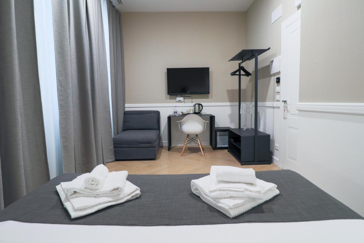 Elisabeth Boutique Rooms Триест Экстерьер фото